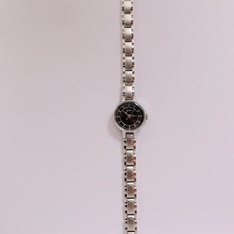 Women's Vintage Quartz Wristwatch — Gold & Silver Mesh Bracelet Band, Small Round Dial - Silver f - Watches