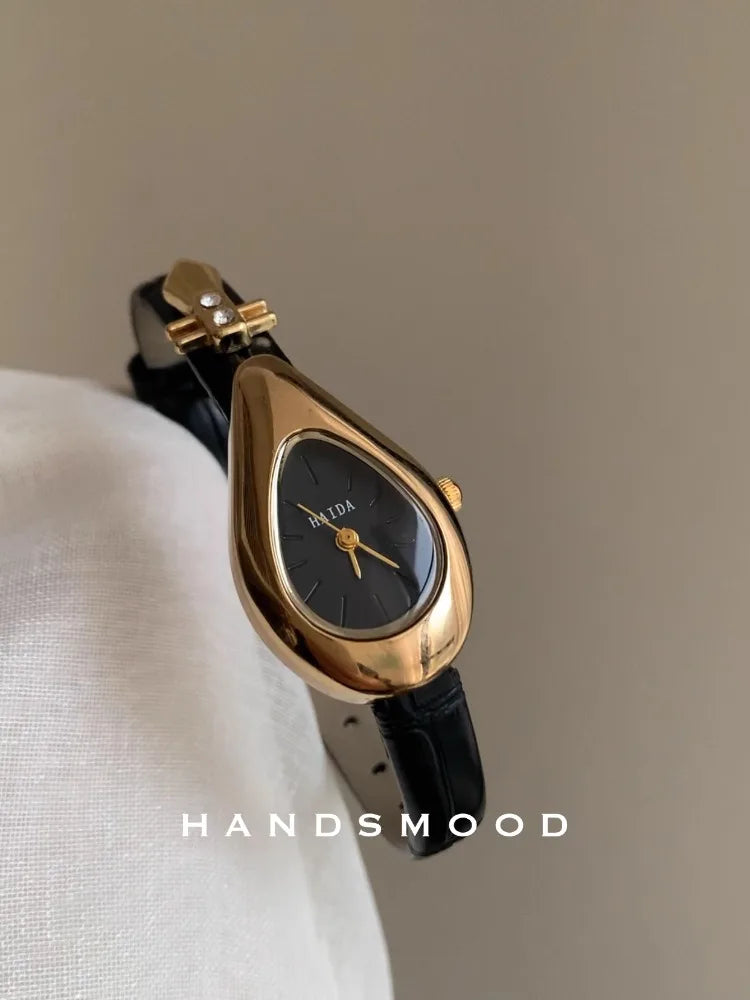 Women's Gold Bracelet Quartz Watch – Elegant Ladies Timepiece Gift Set - - Watches